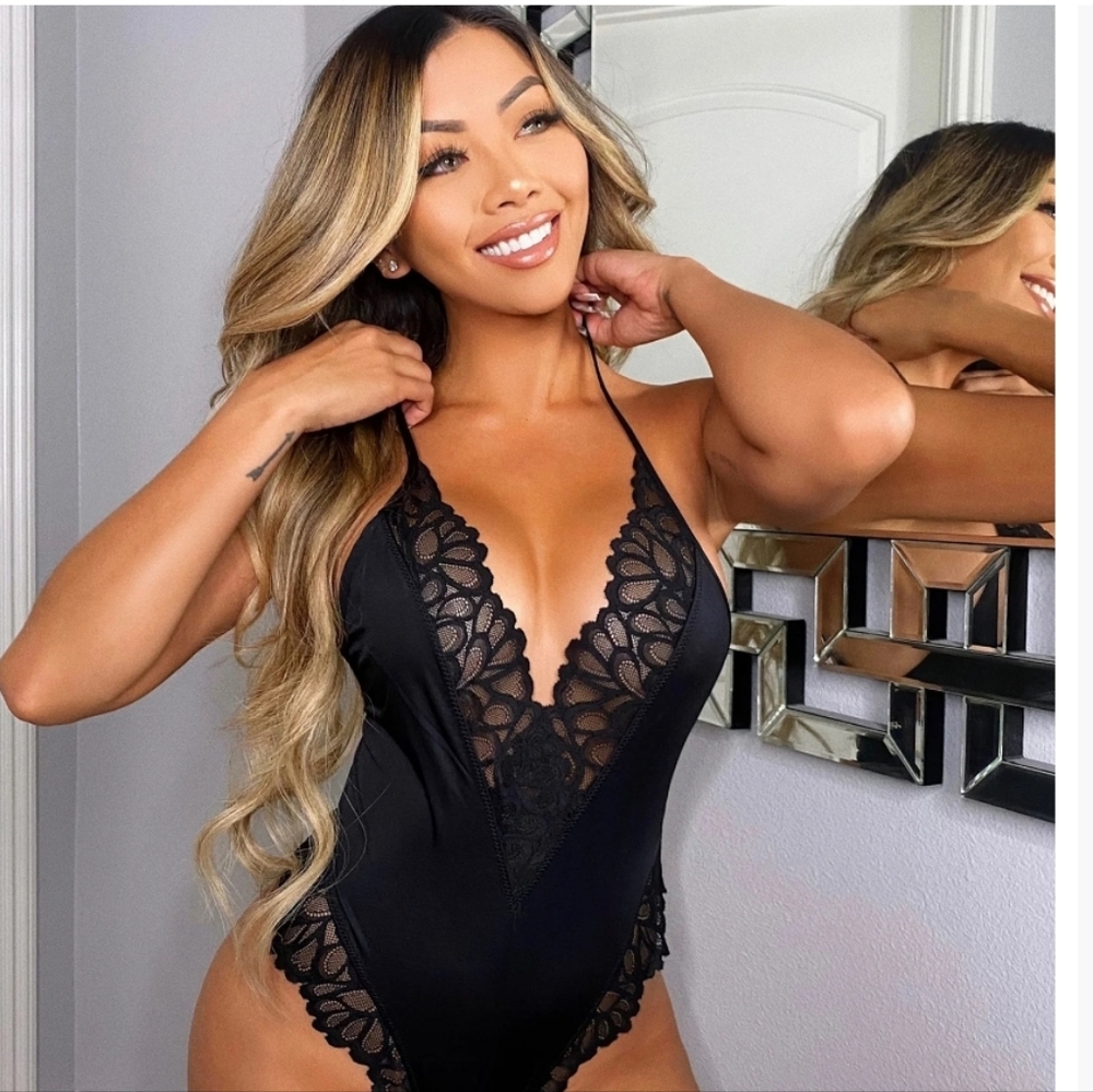 Savage x Fenty Black Lace Bodysuit Thong Teddy Lingerie Sexy Sheer Mesh New